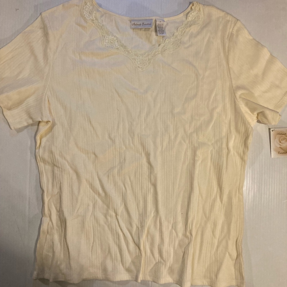 NWT intimate essentials pajama set